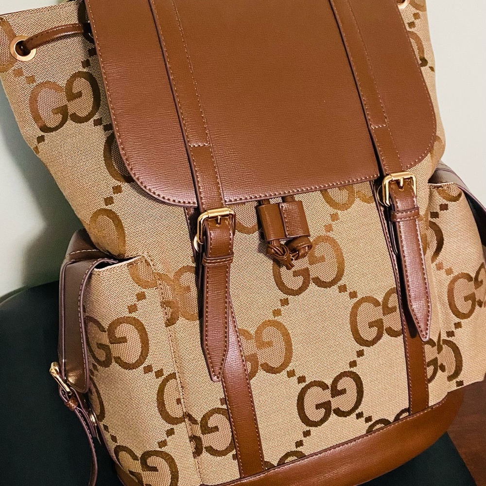 Backpack - Picture 5 of 7